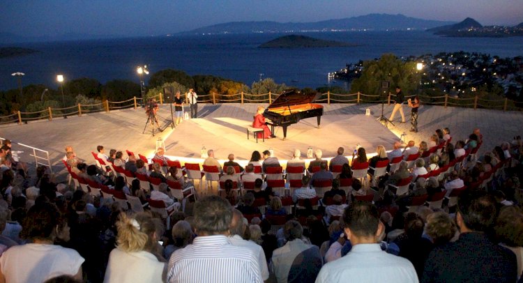Festival, Aktur Zefirya'da Başladı...