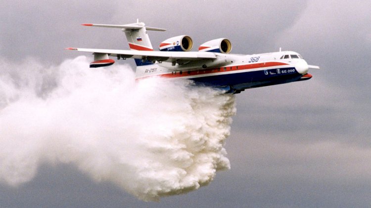 Rus Uçakları Yangın Nöbetine Başlıyor