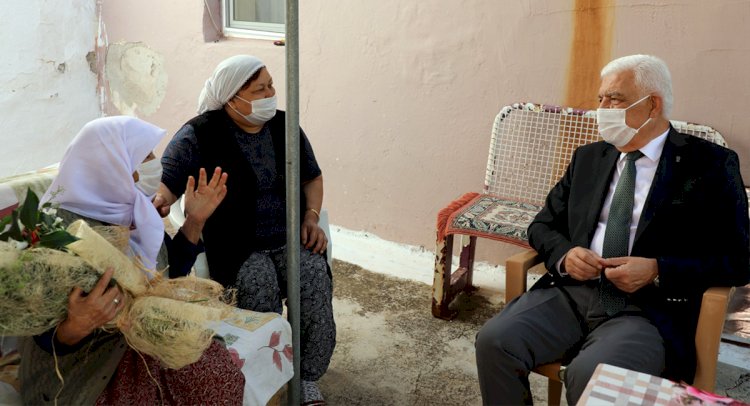 Başkan Gürün'den Yaşlılara Ziyaret