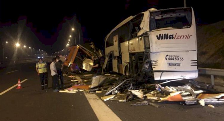Bodrum'a Gelen Otobüs Kaza Yaptı