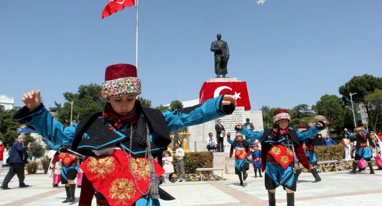 Muğla'da Ulusal Egemenlik ve Çocuk Bayramı Kutlamaları