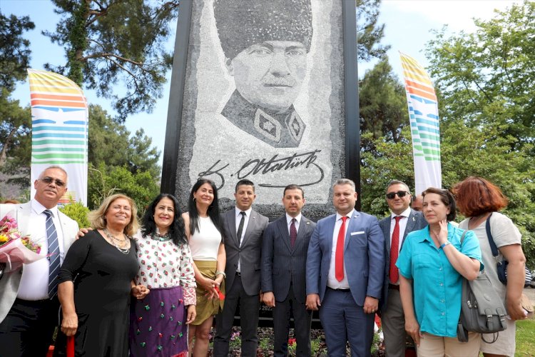 25 Bin Taşla Atatürk Anıtı Yapıldı