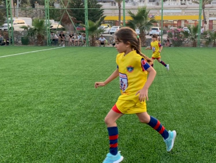 Kız Çocukları Futbolu Çok Sevdi
