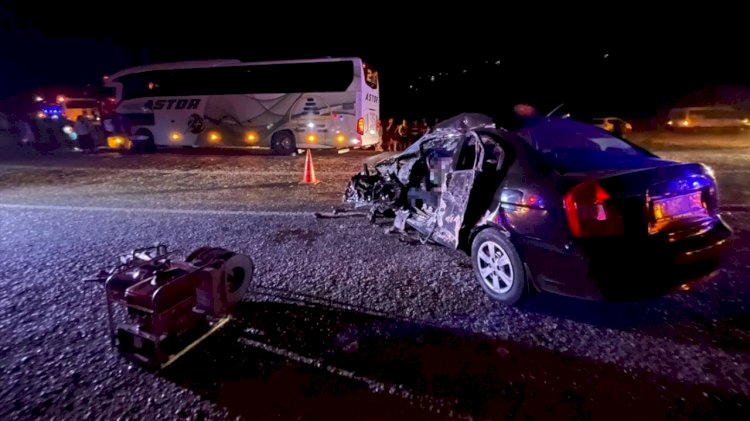 Otobüsle Çarpışan Otomobilin Sürücüsü Öldü