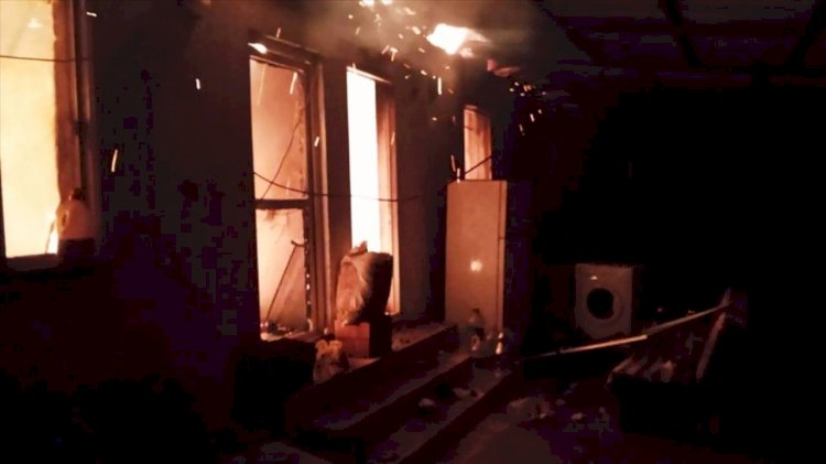 Akyaka'da Yangın Çıkan Ev Kullanılamaz Hale Geldi