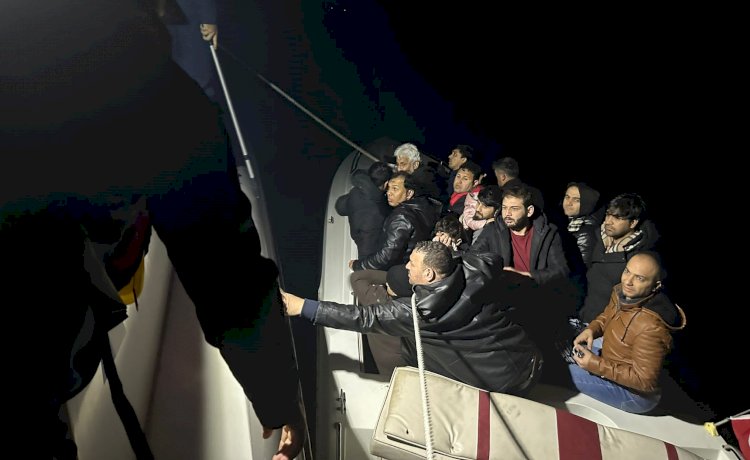 58 Göçmen Kurtarıldı; 2 Gözaltı