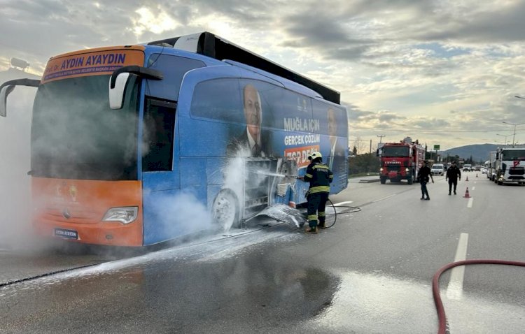 Seçim Otobüsünde Yangın Çıktı
