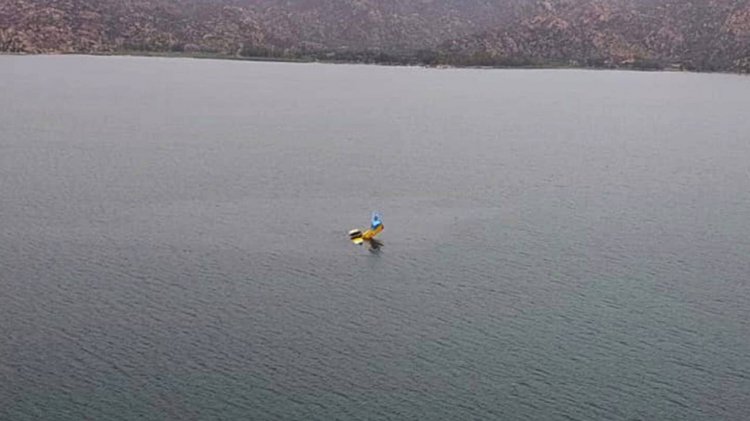 Yangına Müdahale Eden THK Uçağı Bafa Gölü'ne Düştü